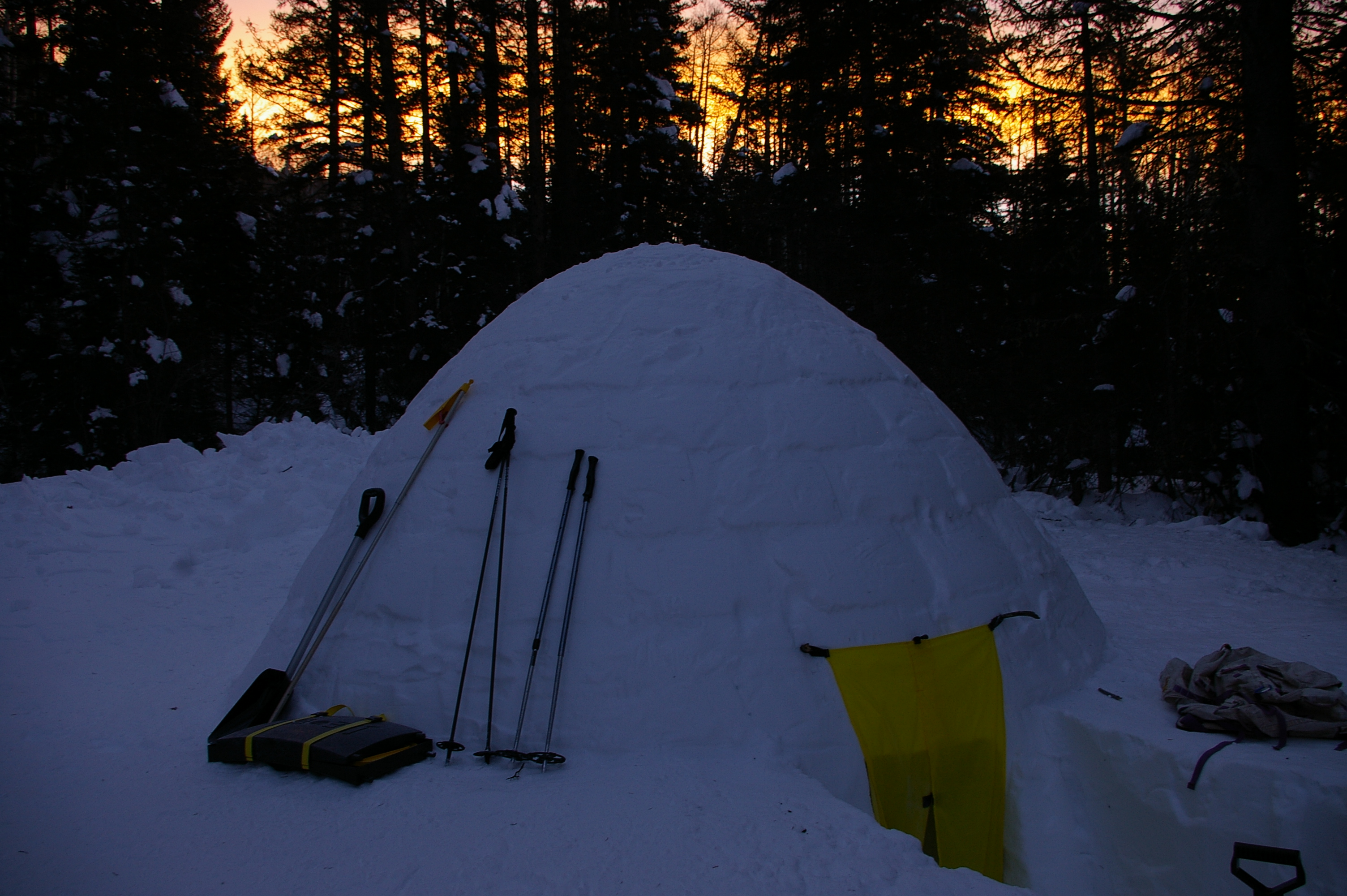 Igloo Block Building - ICEBOX® Igloo Tool, Winter Camping Gear